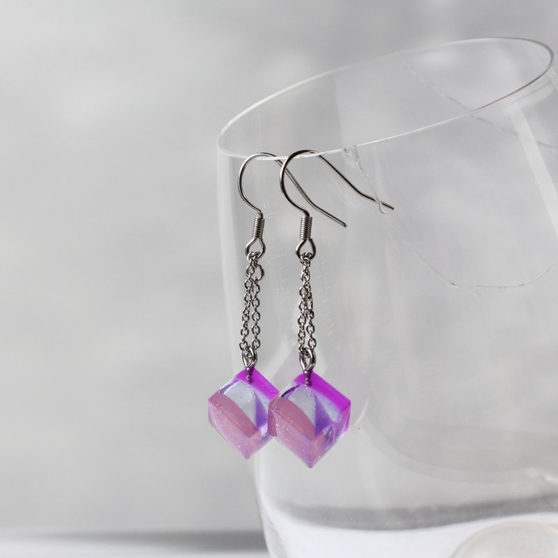 Grape Smoothie / Dangling resin earrings / ICE DRIP - Earrings & Clip-ons - Resin Purple