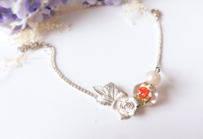 【MOONACY】夏日的玫瑰花配橙紅玻璃珠手鍊 - 手鍊/手環 - 寶石 