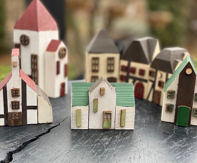 8バイエルン手塗りの小さな木の家DIYクラフトキット、ウッドハウスの