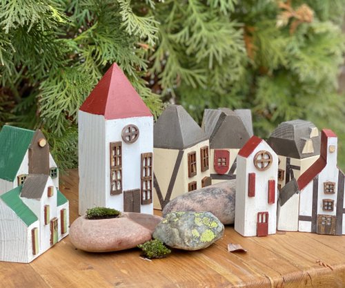 Small Wooden Houses Kids Craft Kit, Provence Set of 9 Tiny House DIY Paint  Kit - Shop Village Story Illustration, Painting & Calligraphy - Pinkoi