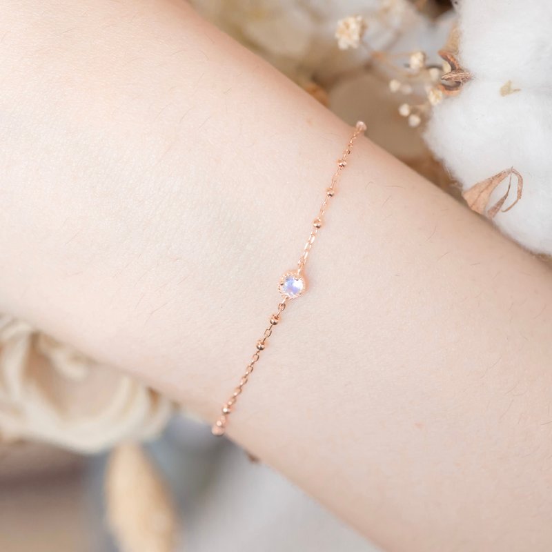 Moonstone 925 sterling silver small cake bracelet - สร้อยข้อมือ - คริสตัล สีน้ำเงิน