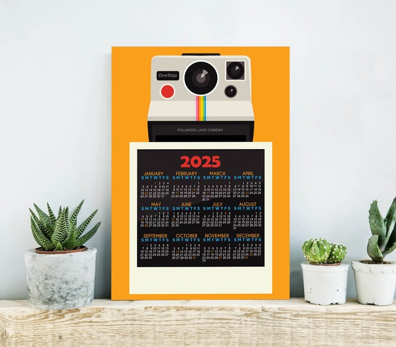 Yearly 2025 Calendar with Retro Camera for Office - 日曆/月曆/年曆 - 紙 
