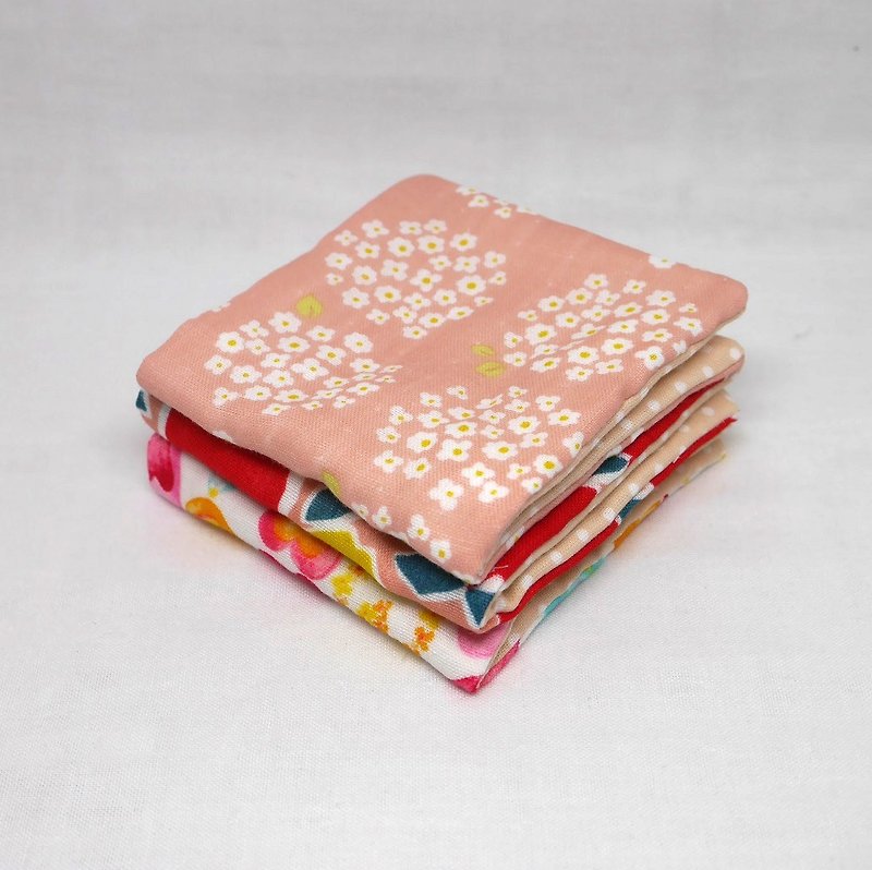 Japanese Handmade 6 layer of gauze mini-handkerchief/ 3 pieces in 1unit - スタイ - 紙 ピンク
