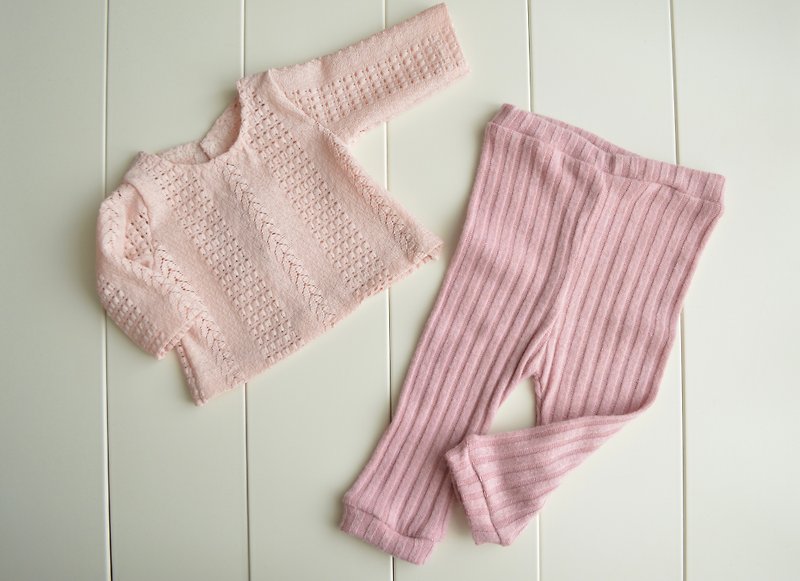 Newborn girl pink top and pants photo props set . Infant baby girl lace outfit - 其他 - 其他材質 粉紅色