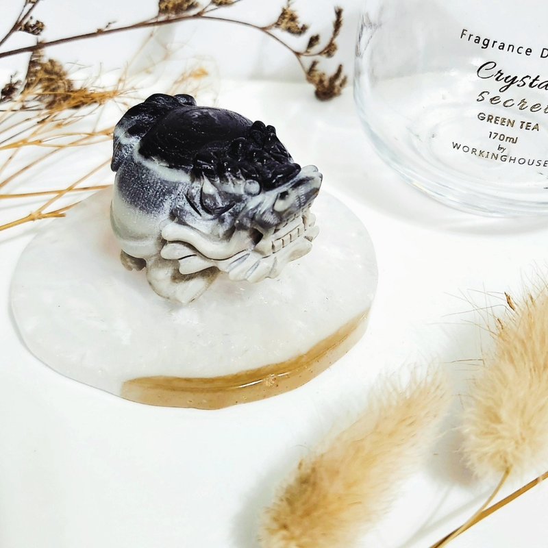 黑指紋太極玉龍龜 - 擺飾/家飾品 - 水晶 白色