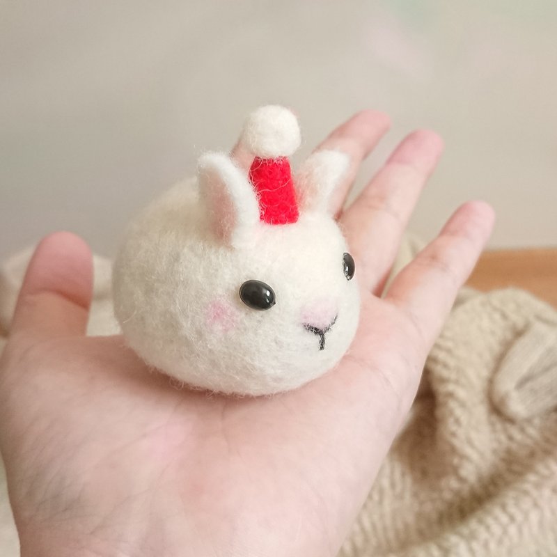 聖誕限定 胖兔團子 2色 可客製 羊毛氈娃娃  療癒 送禮 - 公仔/玩偶 - 羊毛 白色
