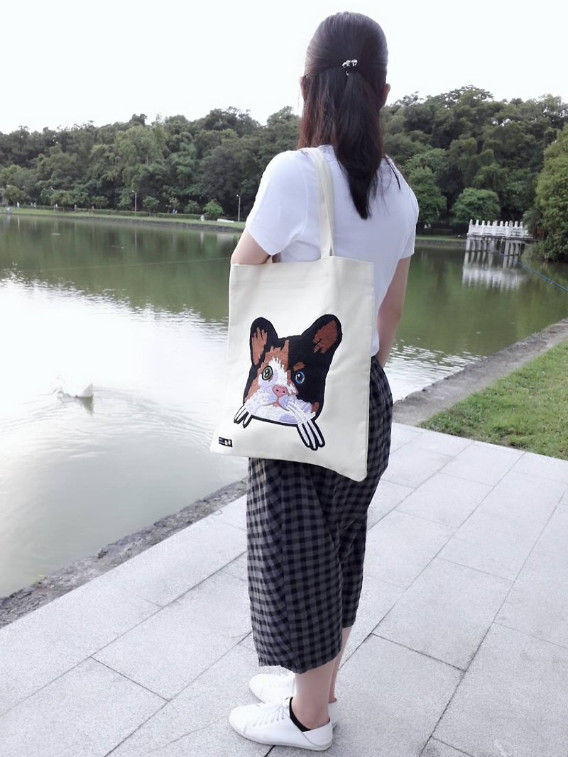 Cat Canvas Bag Tote Shoulder Bag (Off White) - กระเป๋าแมสเซนเจอร์ - ผ้าฝ้าย/ผ้าลินิน ขาว