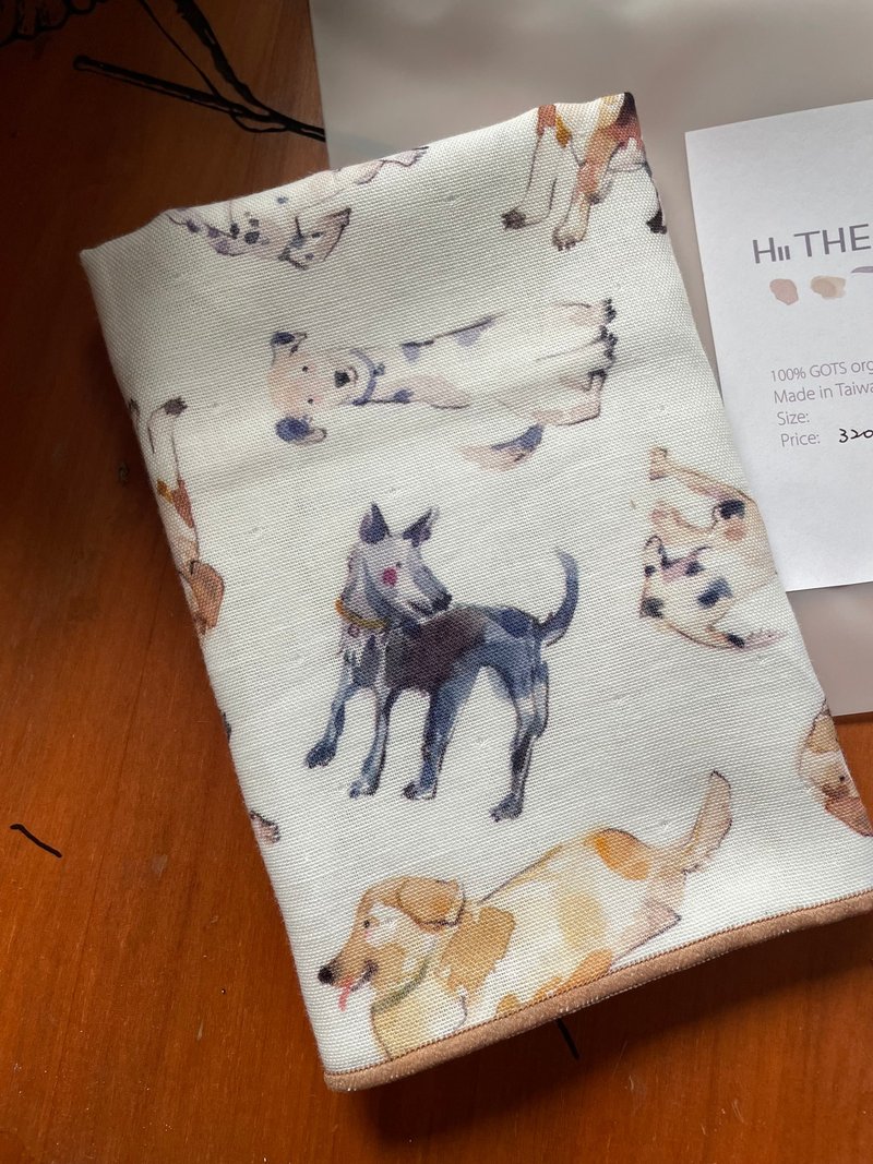 Organic cotton dog 4-layer gauze handkerchief/double-sided pattern - ผ้ากันเปื้อน - ผ้าฝ้าย/ผ้าลินิน 