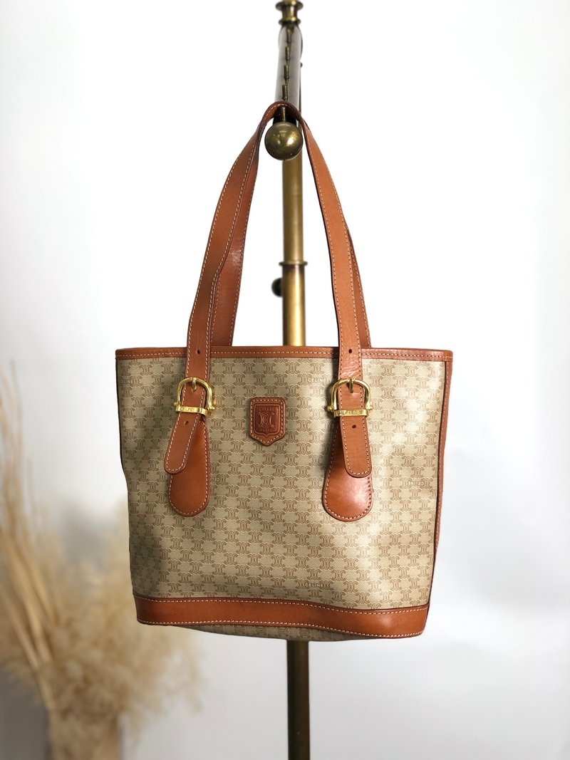 【 日本直送　名牌中古包 】CELINE セリーヌ トートバッグ ベージュ ブラゾン型押し PVC レザー vintage ヴィンテージ オールド dvaj7z - 手提包/手提袋 - 防水材質 咖啡色