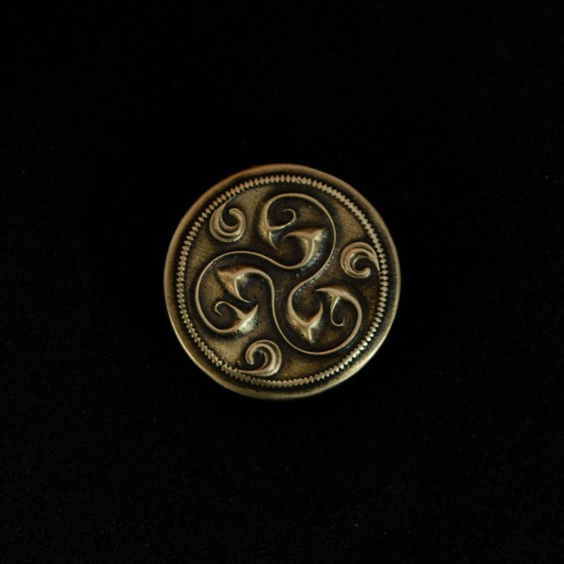 Copper Triskelion Handmade Jewelry for Men / Celtic Copper Brooches and Pins - Brooches - Copper & Brass Gold