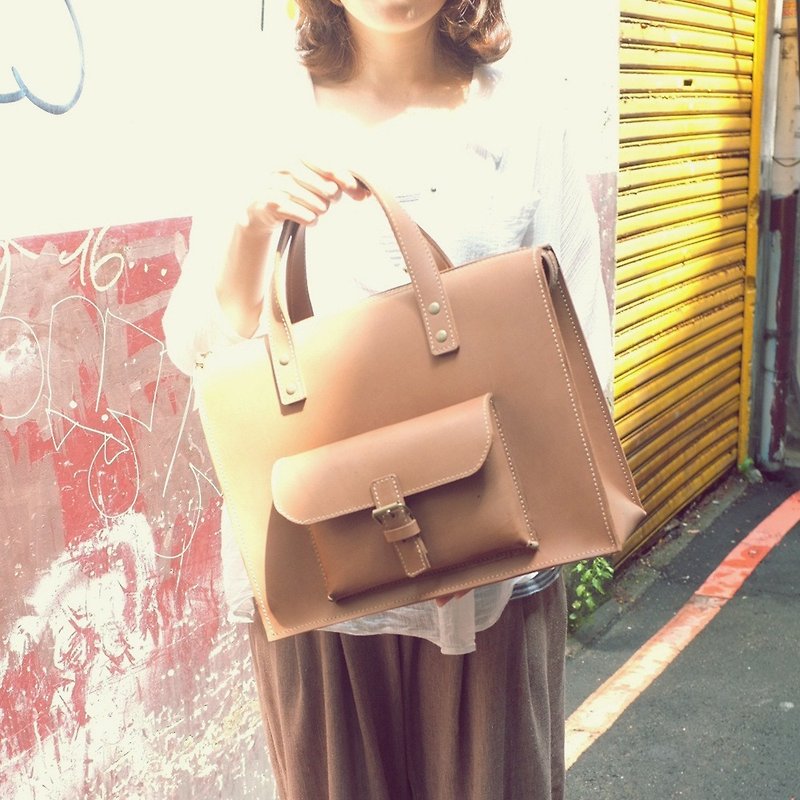 Elegant style portable party bag (mocha coffee) Genki product thou ru bu fu ke an have ー su - กระเป๋าถือ - หนังแท้ สีนำ้ตาล