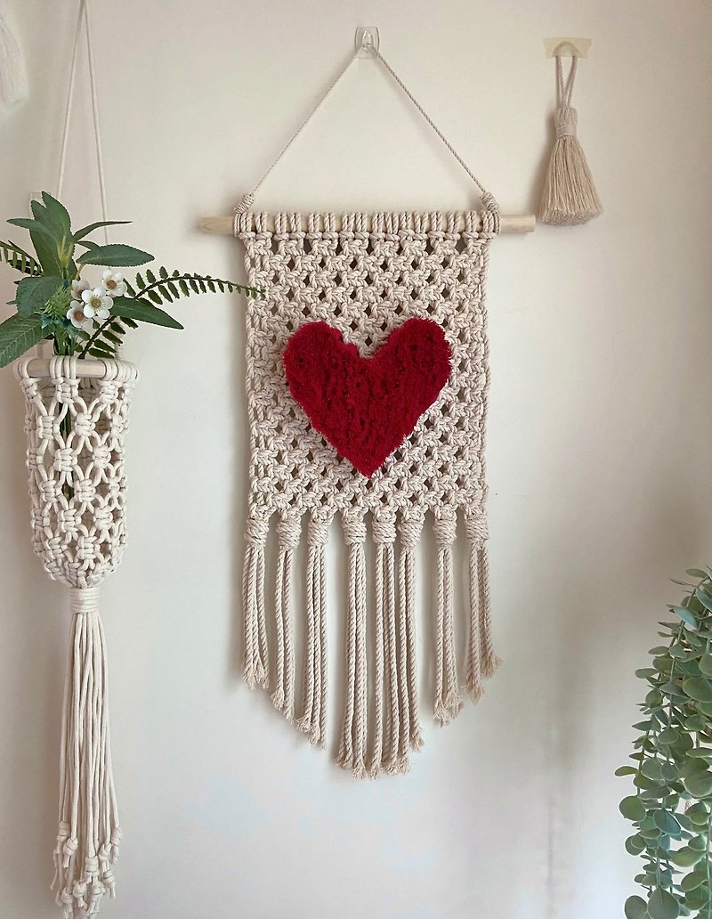 Macrame hand-woven 3D stereo love wall hanging - Items for Display - Cotton & Hemp 