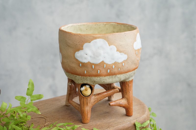 Branch with bird plant pot for cactus , handmade ceramic , pottery - 花瓶/花器 - 陶 黃色