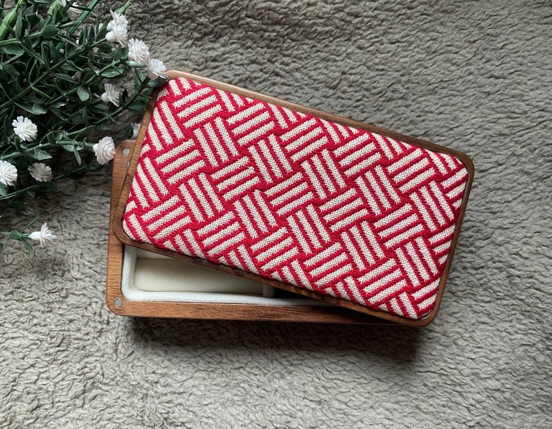 Small embroidered wooden jewelry box jewelry storage box red - Storage - Wood Red