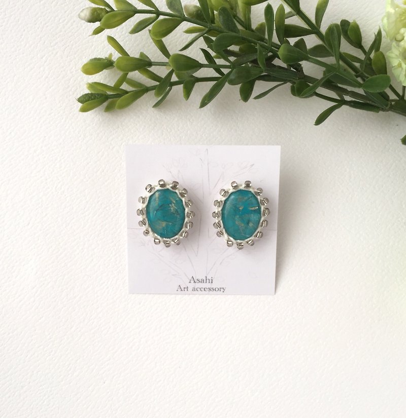 Yarn and beads of Art earrings turquoise - ต่างหู - พลาสติก สีน้ำเงิน