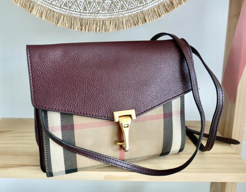 Burberry Nova Square Pink Check Crossbody Bag - Shop cnjpvintage Messenger  Bags & Sling Bags - Pinkoi