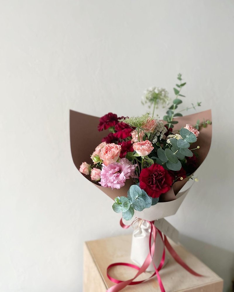 【Big Bouquet】Flowers/Friendly Environment/Taichung only - Plants - Plants & Flowers Red