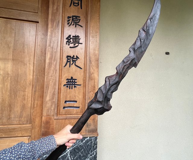 るー西洋風木剣　(木剣　剣　木刀　wood sword) 勇者の木剣 (木剣 剣 木刀 wood sword) - メルカリ