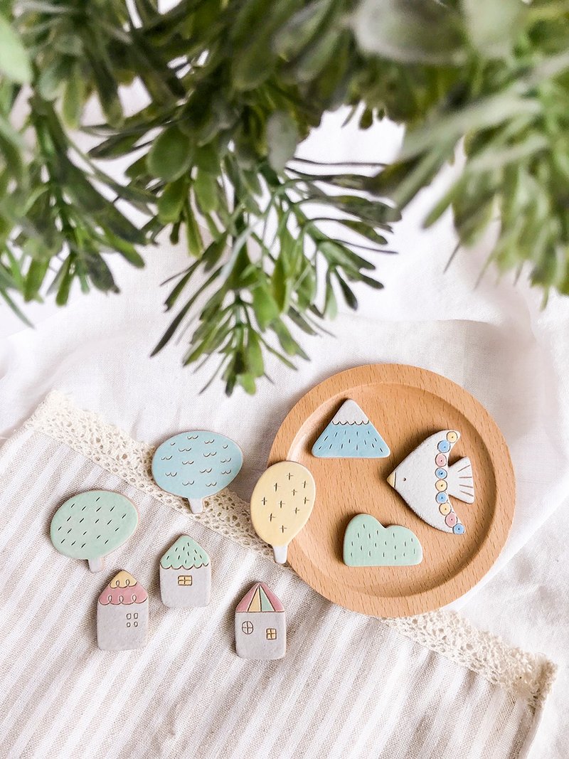 Small house tree mountain bird pin - Brooches - Pottery Multicolor