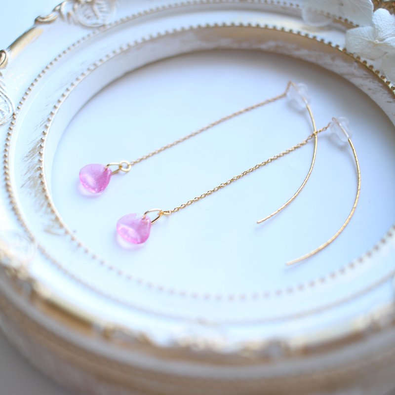 Apricot petal Earrings - Earrings & Clip-ons - Glass Pink