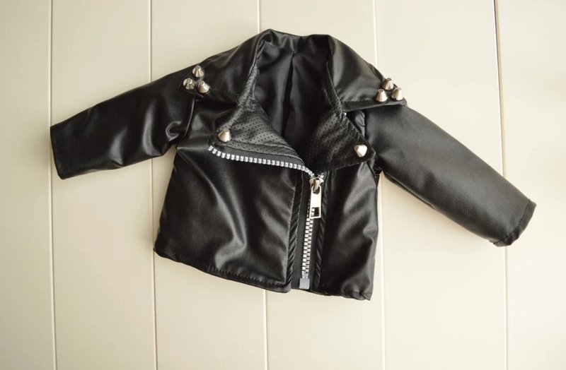 Newborn leather jacket photo prop. Black newborn props. Biker newborn outfit - 親子裝 - 其他材質 黑色