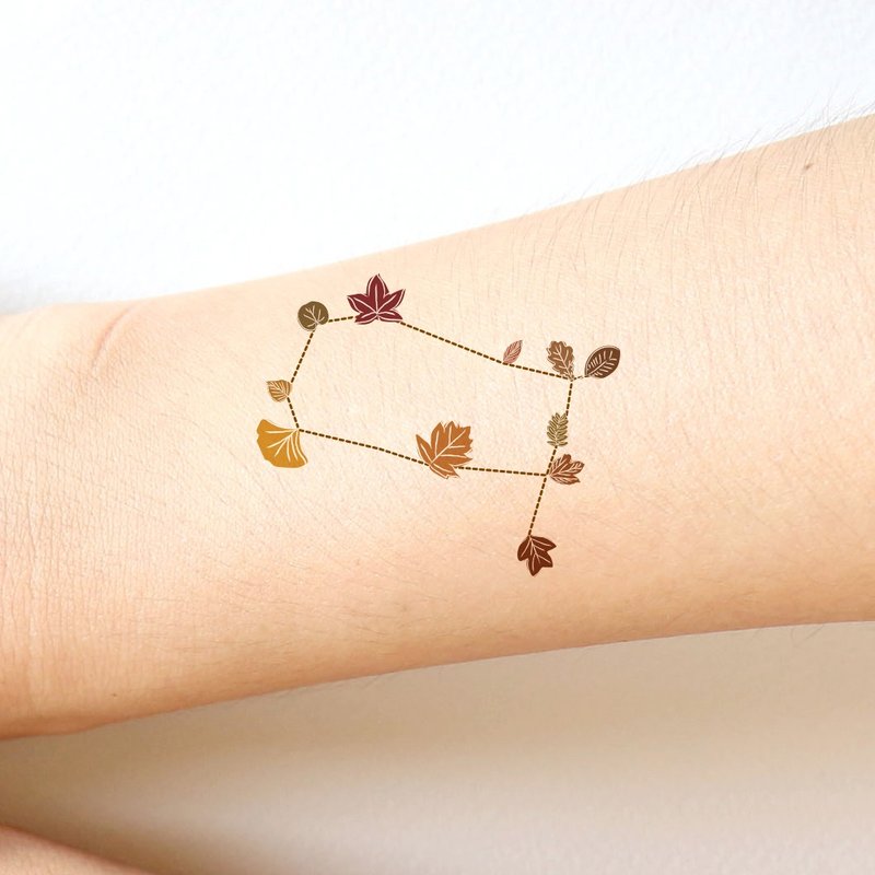 Gemini The Twins Cute Zodiac sticker tattoo in Autumn leaves style. - 紋身貼紙/刺青貼紙 - 紙 咖啡色