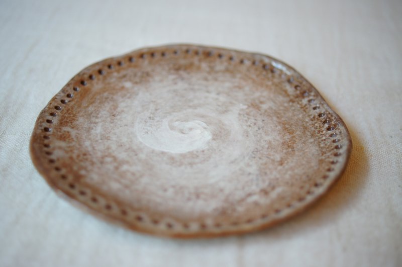 Hand-kneaded powdered rice bowl Ø9.5 cm small dessert plate decorative plate - Plates & Trays - Pottery Brown