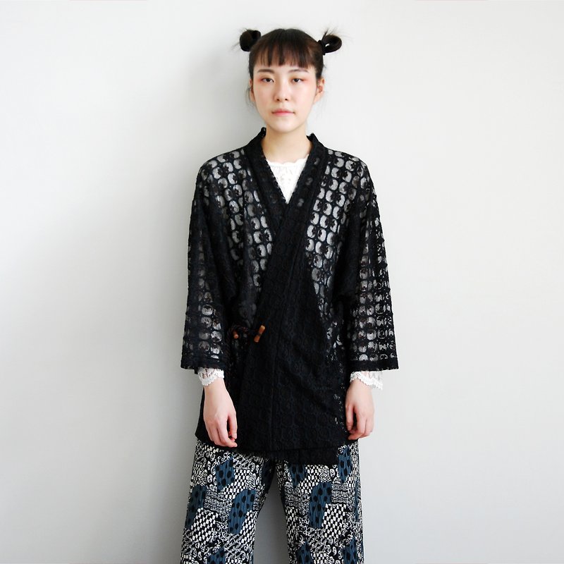 Ancient and hollow kimono jacket - เสื้อแจ็คเก็ต - วัสดุอื่นๆ 