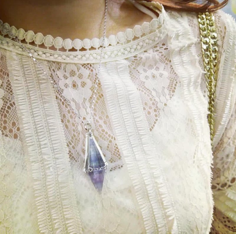 Sacred Bonding Fluorite Pendulum Silver Necklace - สร้อยคอ - โลหะ หลากหลายสี