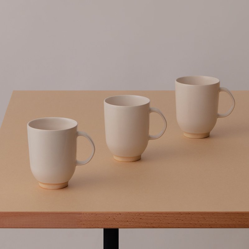KOGA 許家陶器品 陶質馬克杯 (鶯白) - 咖啡杯/馬克杯 - 陶 白色