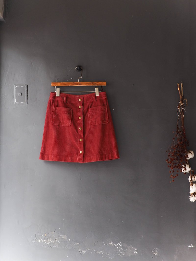 Rivers and mountains - Tokyo brick red pits girls log corduroy antique breasted straight A word skirt Japanese college students vintage dress vintage - กระโปรง - ผ้าฝ้าย/ผ้าลินิน สีแดง