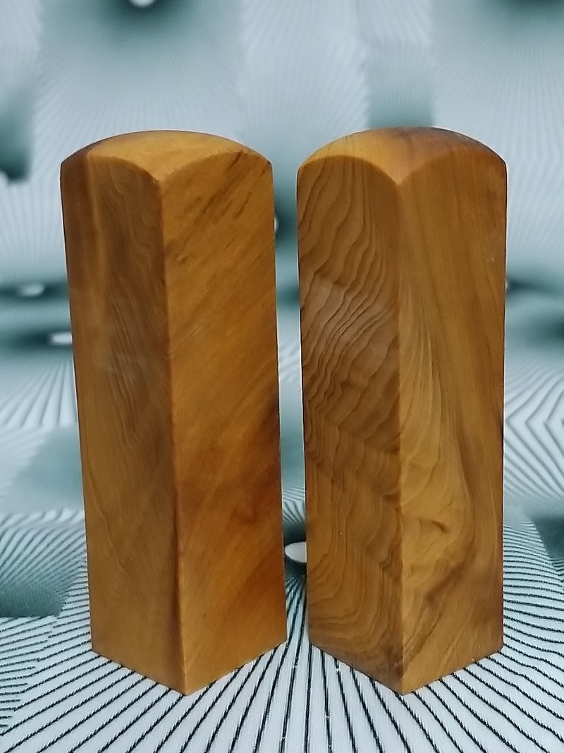台灣檜木6分閃光印章 1對 7*1.8cm正方 400元~B6 - 印章/印台 - 木頭 