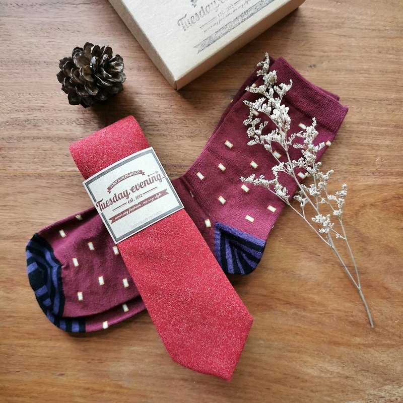 TIE TO TOE Box Set - Fire Candy red necktie, maroon red dot sock (Box) - 領帶/領帶夾 - 其他材質 紅色