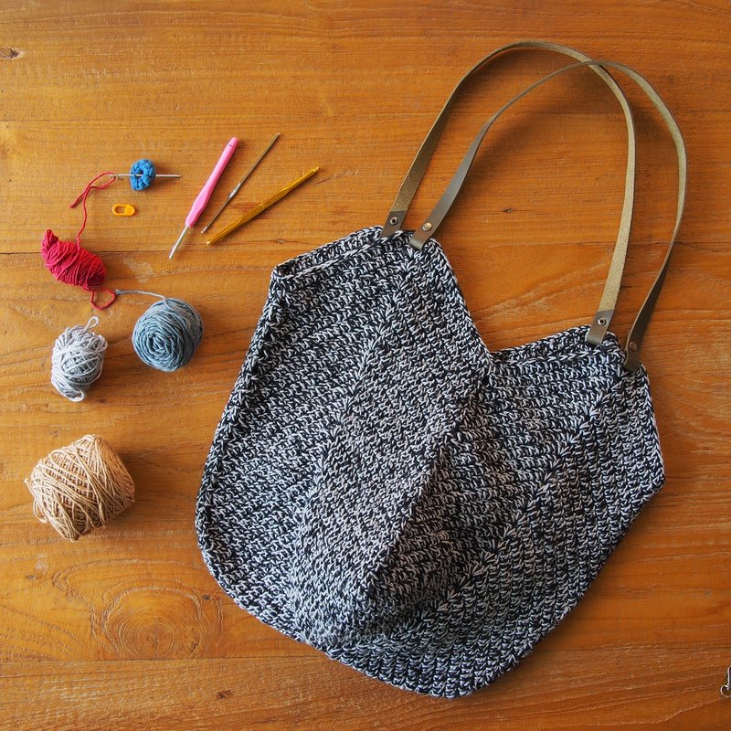 Handmade Granny square crochet shopping bag mixs Black and Gray - Handbags & Totes - Other Materials Black