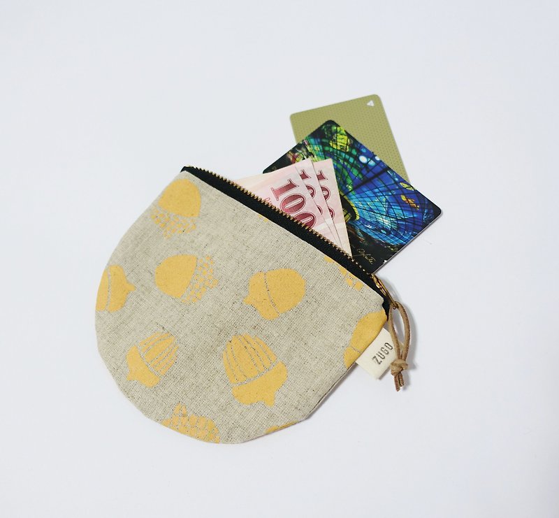 Screen printing Zipper bag Oak fruit - กระเป๋าใส่เหรียญ - ผ้าฝ้าย/ผ้าลินิน สีเหลือง