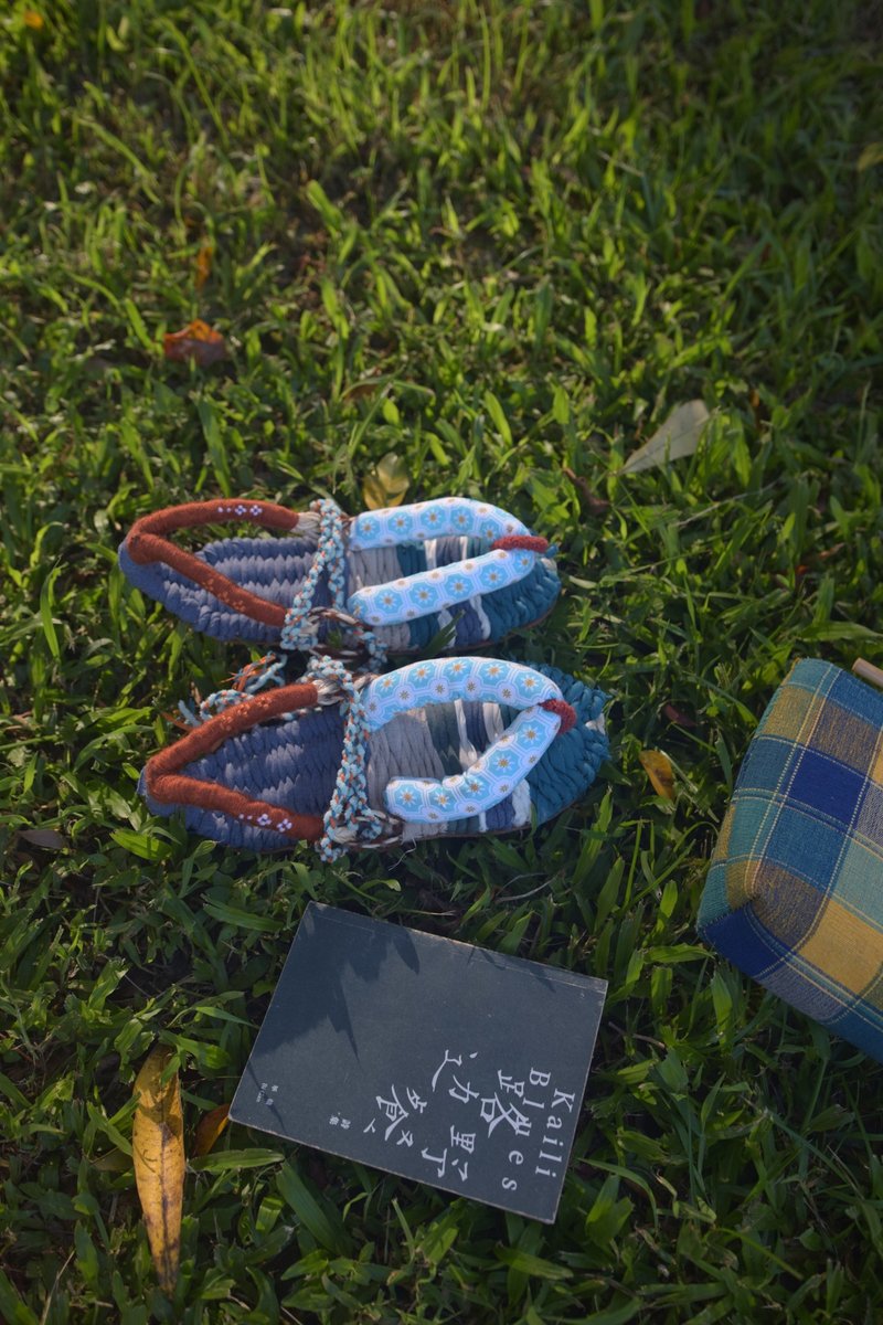 海藍寶石 / 瓊麻手工布草履_草涼鞋手工鞋 | 唯一尺寸現貨 - 涼鞋 - 棉．麻 藍色