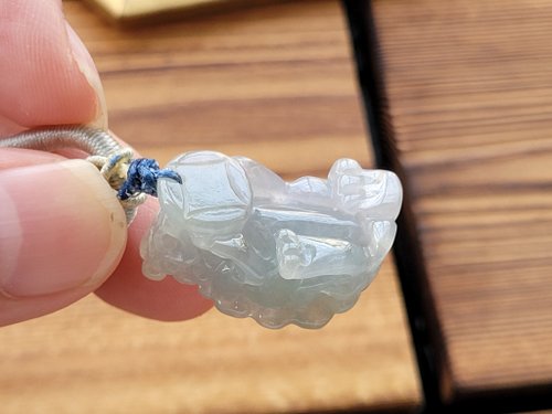 秦翠] 天然翡翠氷種古肉上質素材手彫り如意貔貅ネックレス貔貅園