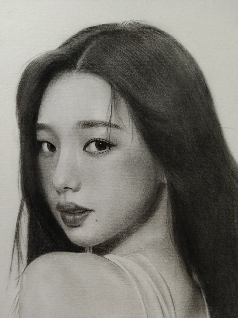 Charcoal Pencil Sketch / Portrait Sketch / Female Half-Length / Framed - Customized Portraits - Paper 