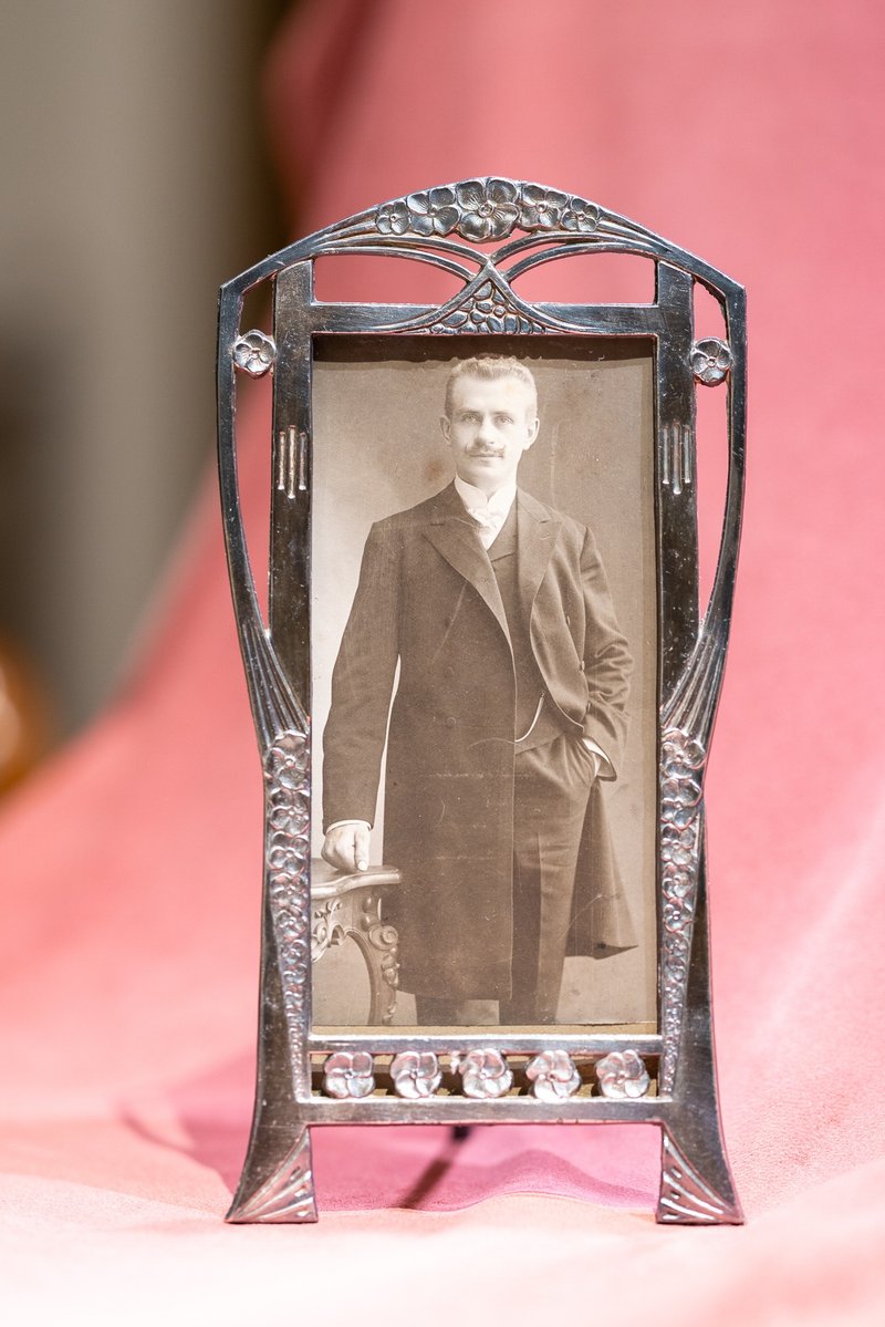 Art Nouveau Clover Photo Frame - Western Antique - กรอบรูป - โลหะ 