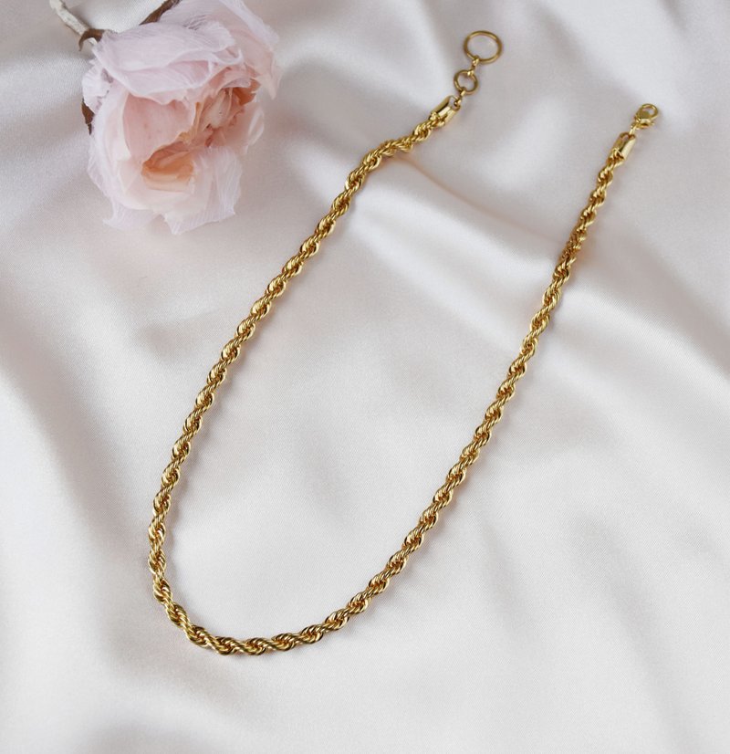 [New arrivals for autumn and winter] Bronze choker with all-match personality - สร้อยคอ - ทองแดงทองเหลือง สีทอง