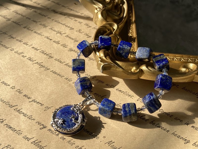 【蟠龍_龍踞地球。青金石方塊手鍊】地球、青花瓷青金|中性手鏈| - 手鍊/手環 - 其他材質 藍色