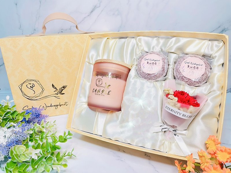 Lingxing love essential oil gift box (lavender soothing shampoo soap + beautiful and moving essential oil scented candle) - แชมพู - น้ำมันหอม หลากหลายสี