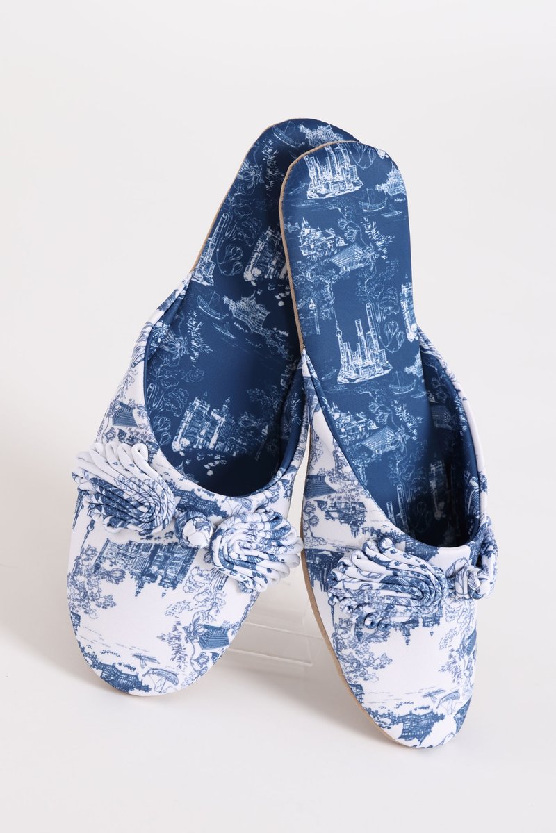 Yi-ming MARIE SHANGHAI PRINT HOUSE SLIPPERS (BLUE) - รองเท้ารัดส้น - ผ้าฝ้าย/ผ้าลินิน 