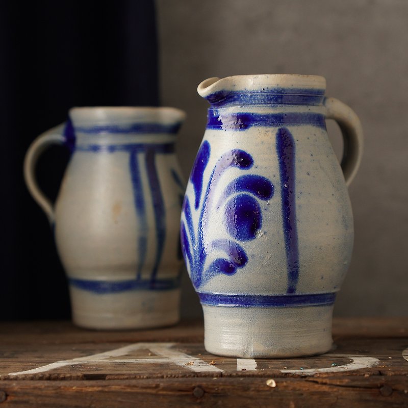 ドイツのヴェスターヴァルトスタイルの手作り塩釉炻器ピッチャー/花瓶 - 花瓶・植木鉢 - 陶器 ブルー
