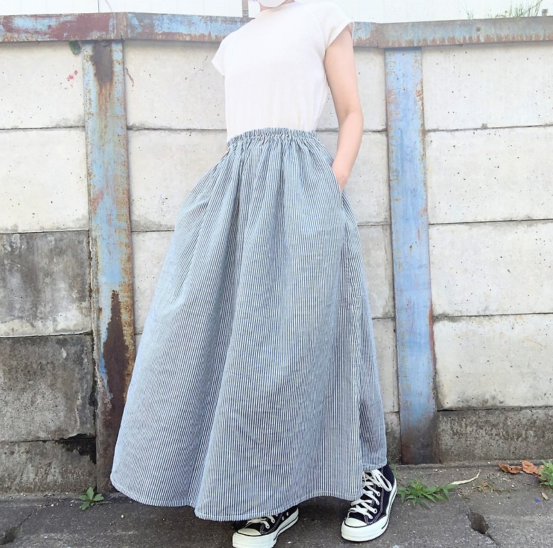 Soft double gauze　Hickory stripe　skirt - กระโปรง - ผ้าฝ้าย/ผ้าลินิน สีน้ำเงิน