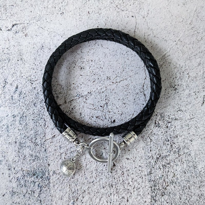 Braided leather rope with cross anti-allergic antique Silver buckle around double circle black cowhide - Bracelets - Genuine Leather Black