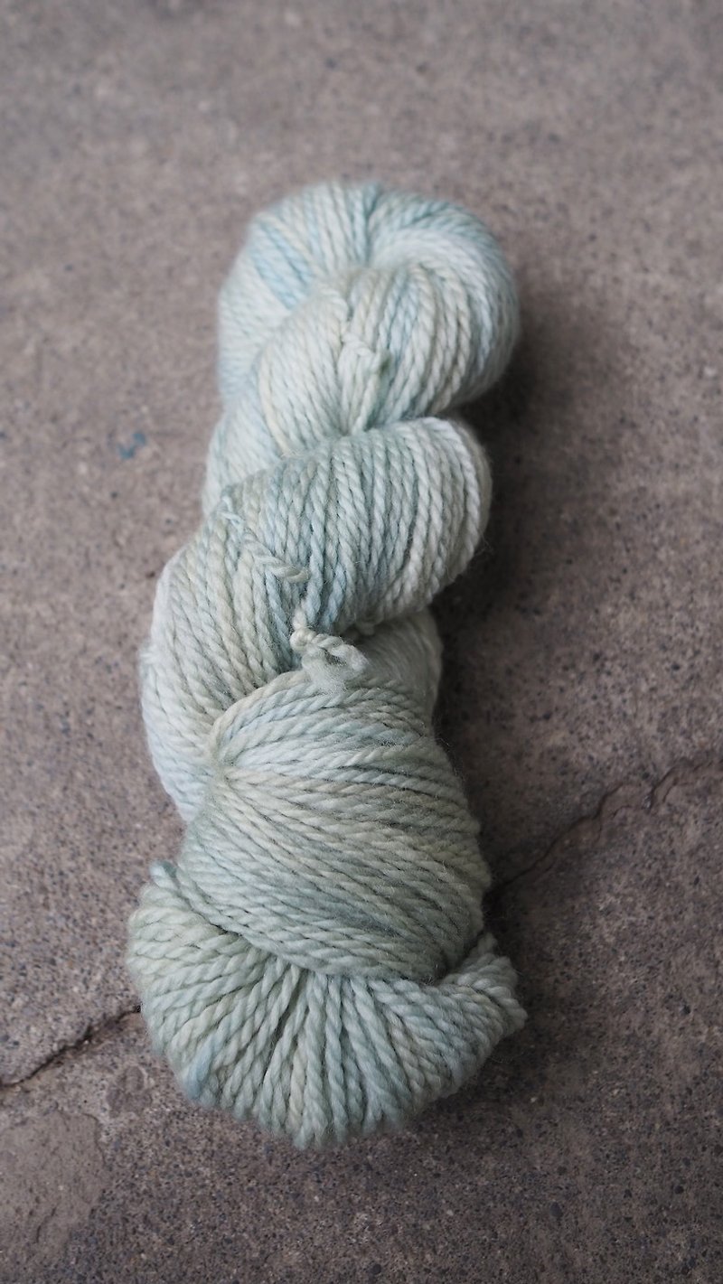 Ultra-washed blue wool-hand dyed thick thread-frost green (Aran yarn) - Knitting, Embroidery, Felted Wool & Sewing - Wool 