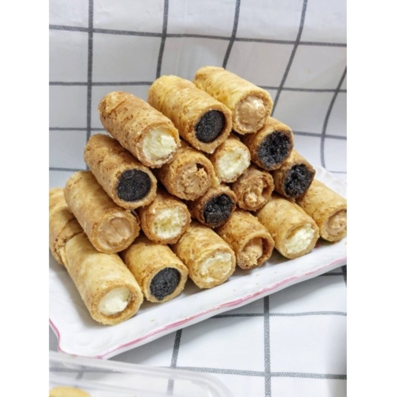 Three-color filled egg roll-original peanut and sesame - ขนมคบเคี้ยว - วัสดุอื่นๆ 