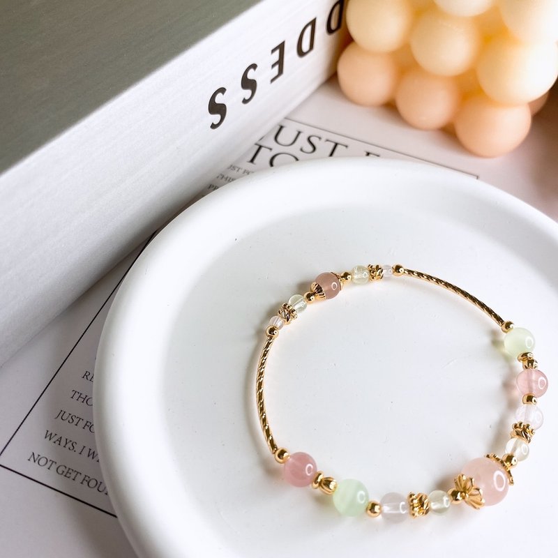 Blossoming Day Warm Rose Quartz Prehnite Stone Stone Crystal Bracelet Bracelet - สร้อยข้อมือ - คริสตัล สึชมพู