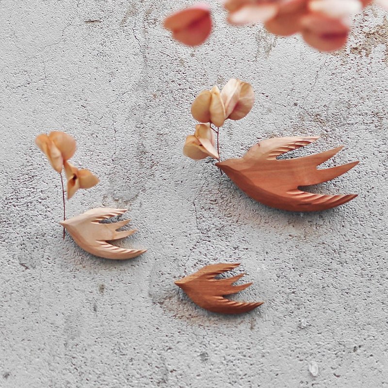 Swallow flower_magnet - Items for Display - Wood Brown